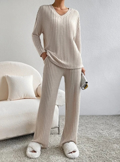 Casual 2-Piece Loungewear Set – Comfortable Matching Top &amp; Pants