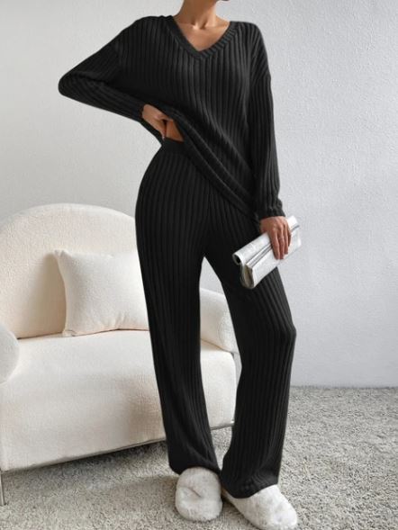 Casual 2-Piece Loungewear Set – Comfortable Matching Top &amp; Pants