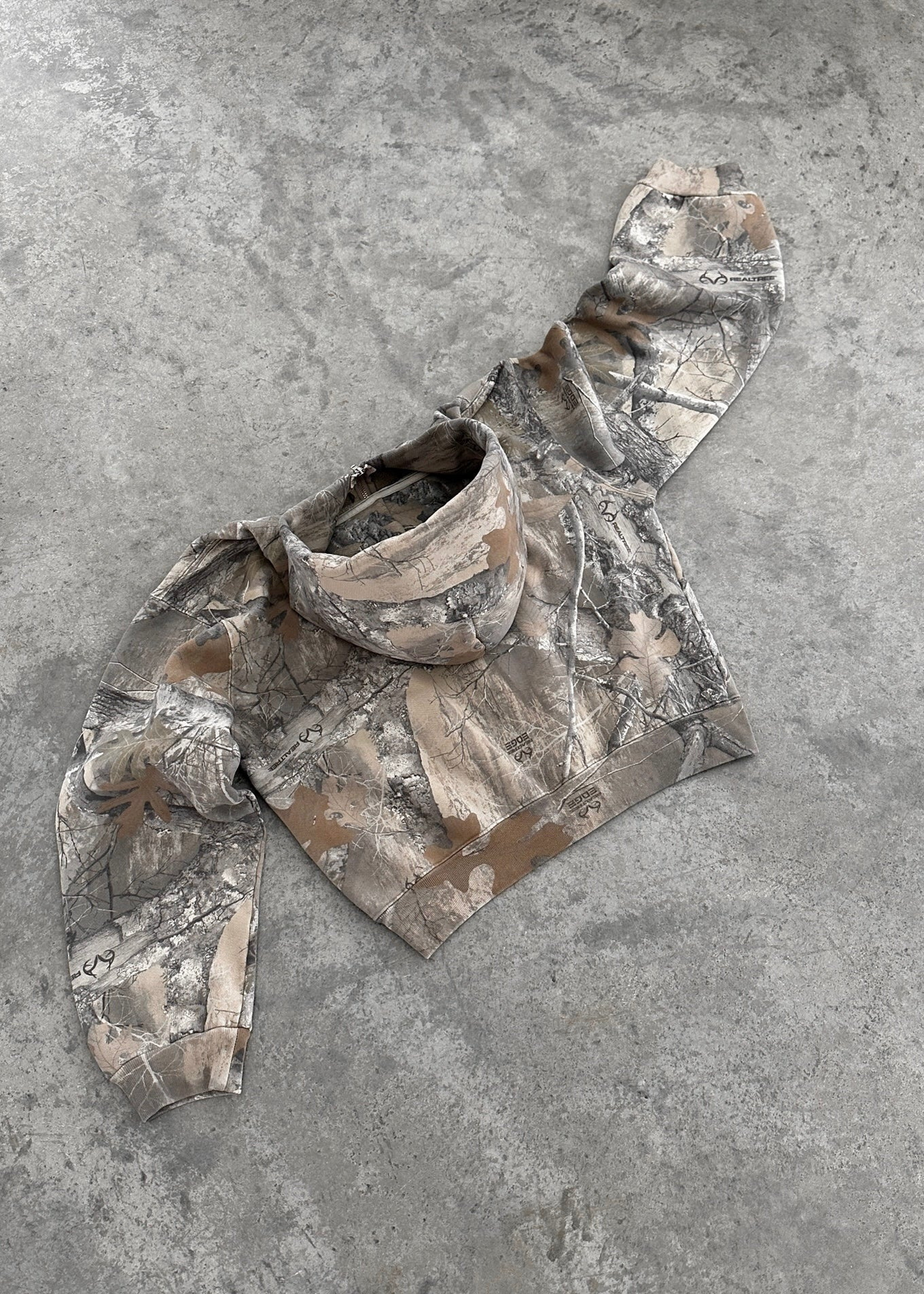 Urban Camo Retro Hoodie – Unisex Oversized Streetwear Pullover Sweatshirt