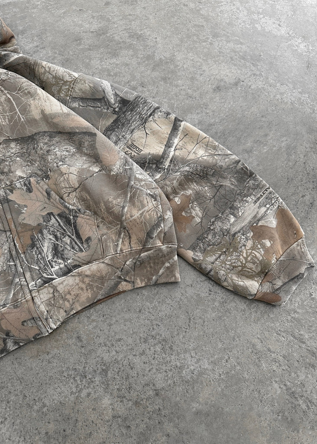 Urban Camo Retro Hoodie – Unisex Oversized Streetwear Pullover Sweatshirt